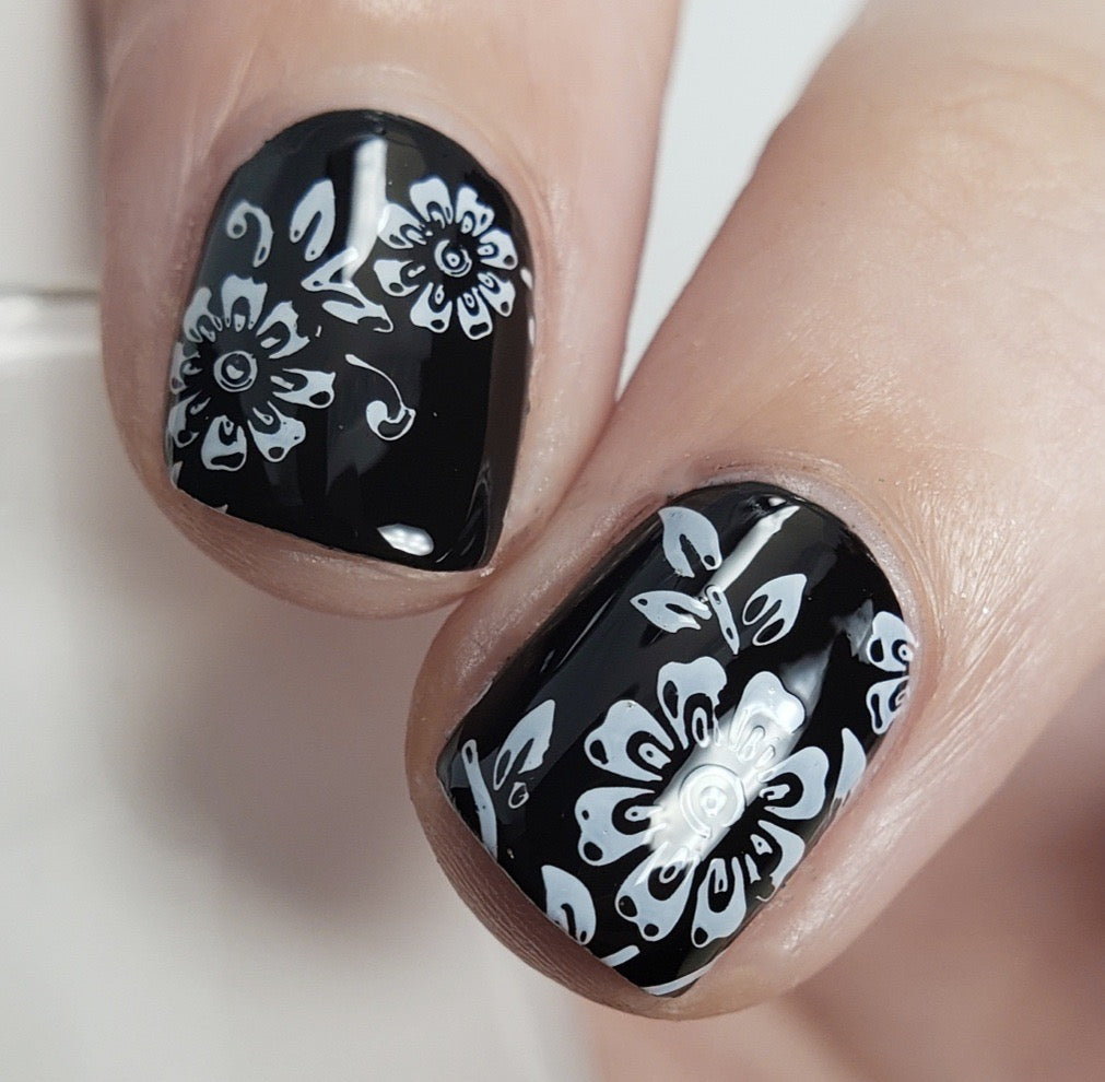 Sweet & Sour Lacquer | Black Velvet and White Silk Duo
