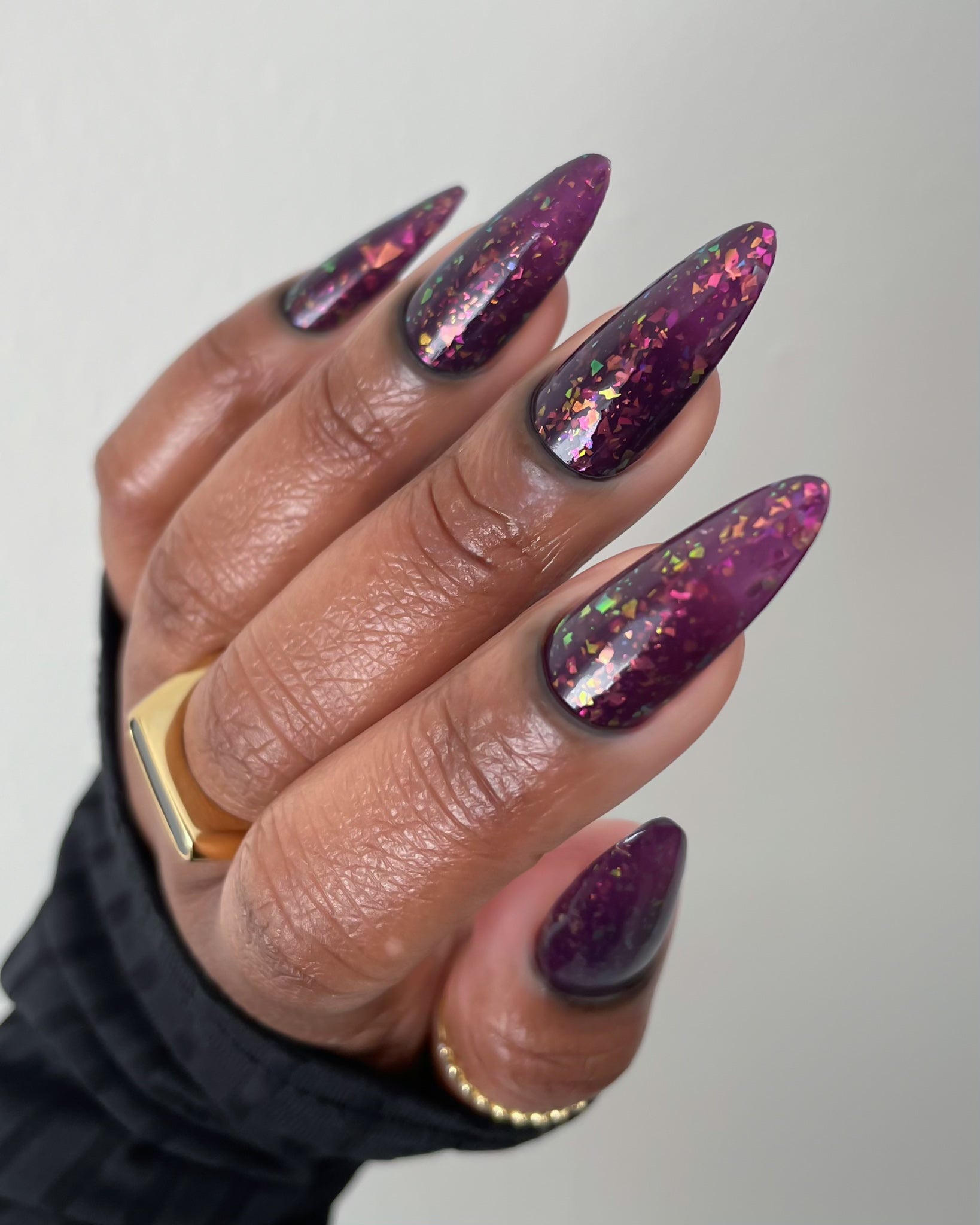 Raven Lacquer | Flake it till you make it