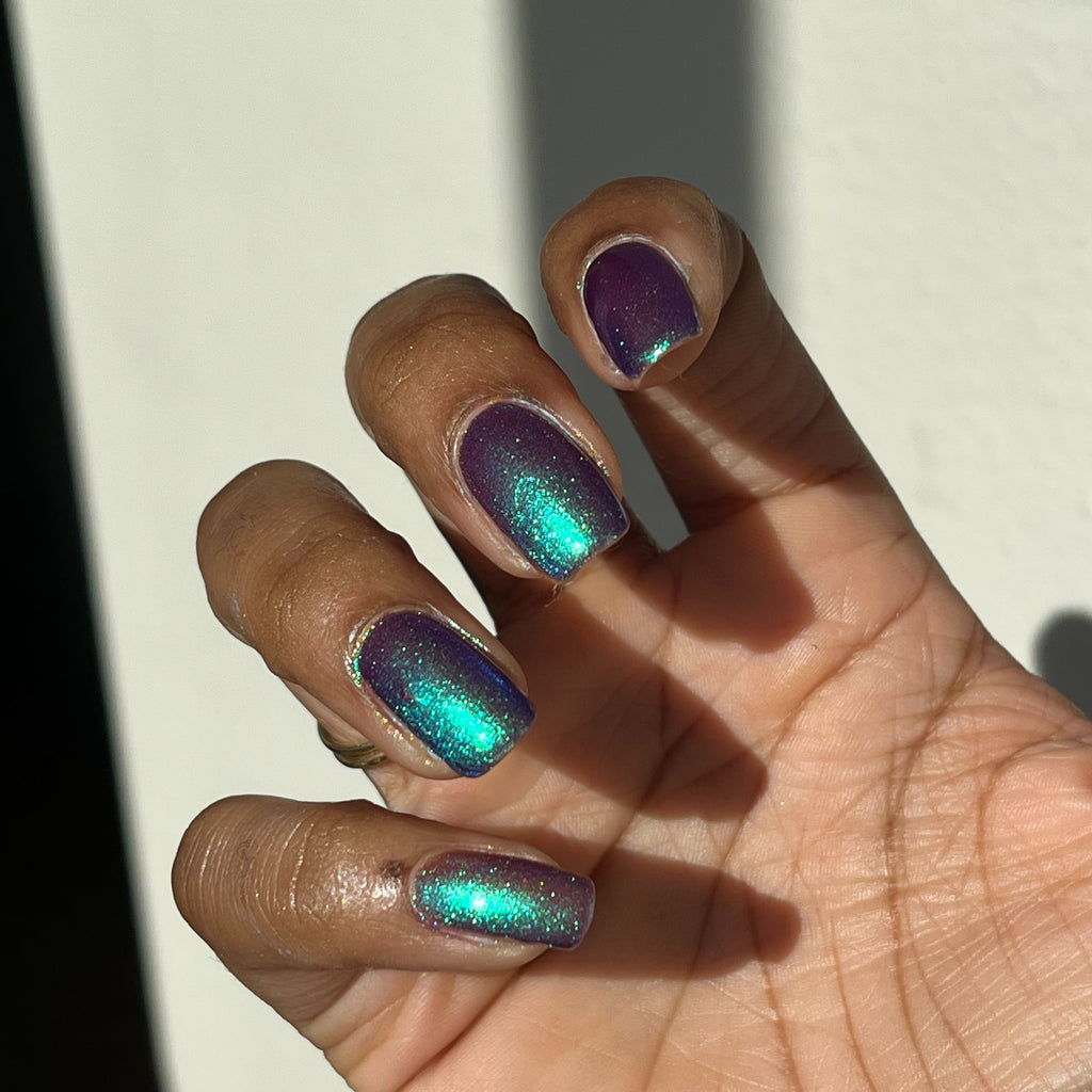 Sassy Sauce Polish | Read between my tulips