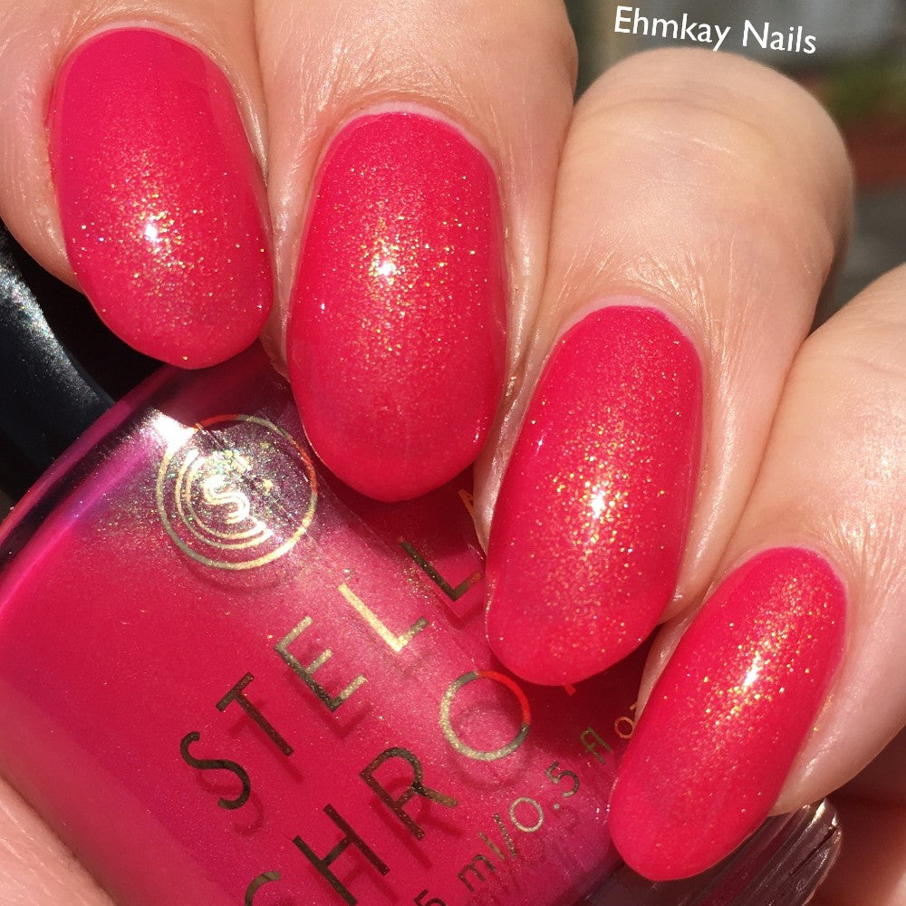 Stella Chroma | Roses Are Free