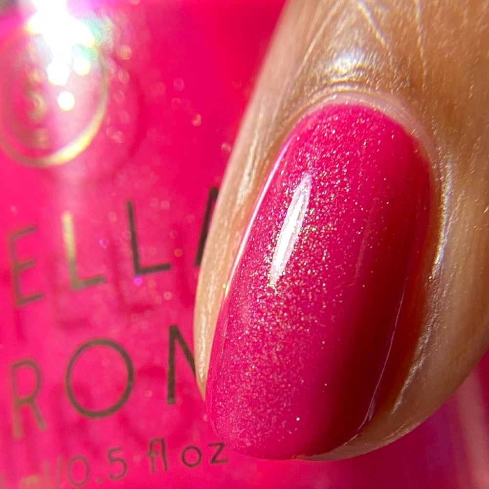 Stella Chroma | Roses Are Free