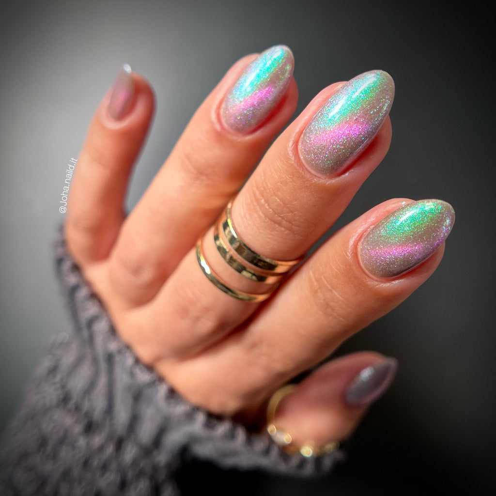 Sassy Sauce Polish | A comets tail