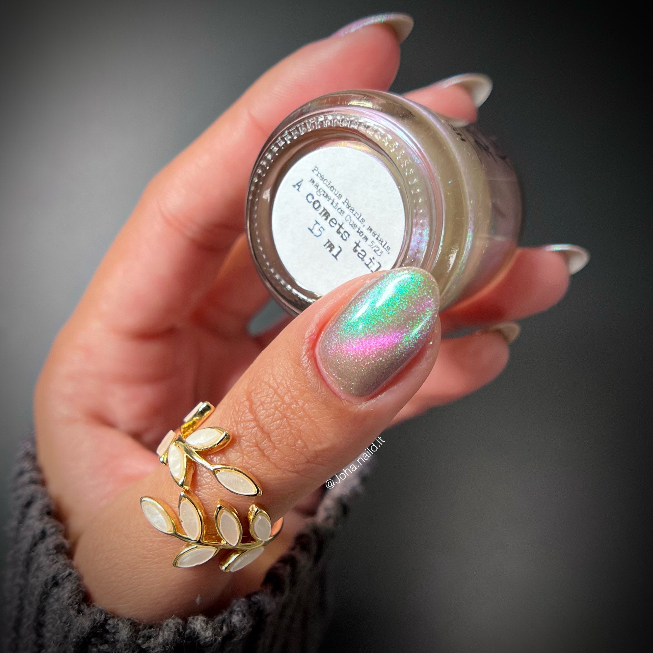 Sassy Sauce Polish | A comets tail