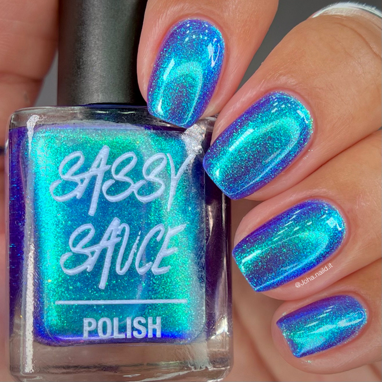 Sassy Sauce Polish | Read between my tulips